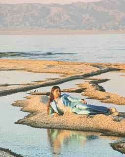 Weyes Blood – Front Row Seat To Earth